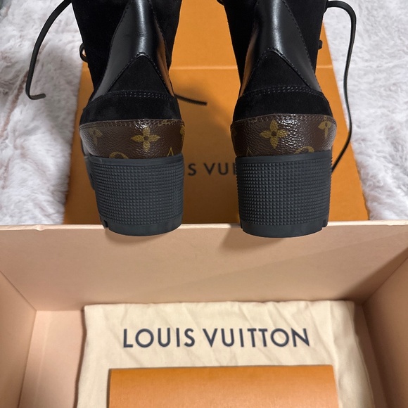 LV Laureate Platform Desert Boot - Picture 9 of 11